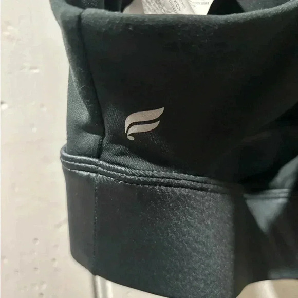 Fabletics No-Bounce High Impact Sports Bra - Picture 7 of 8